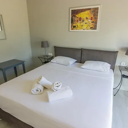 Amera - Troumpas Family 4* Leonídion