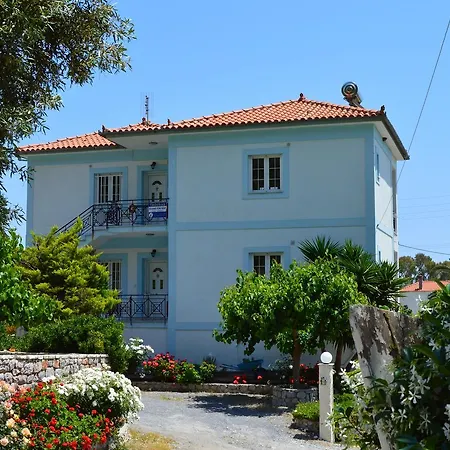 Amera - Troumpas Family 4* Leonídion